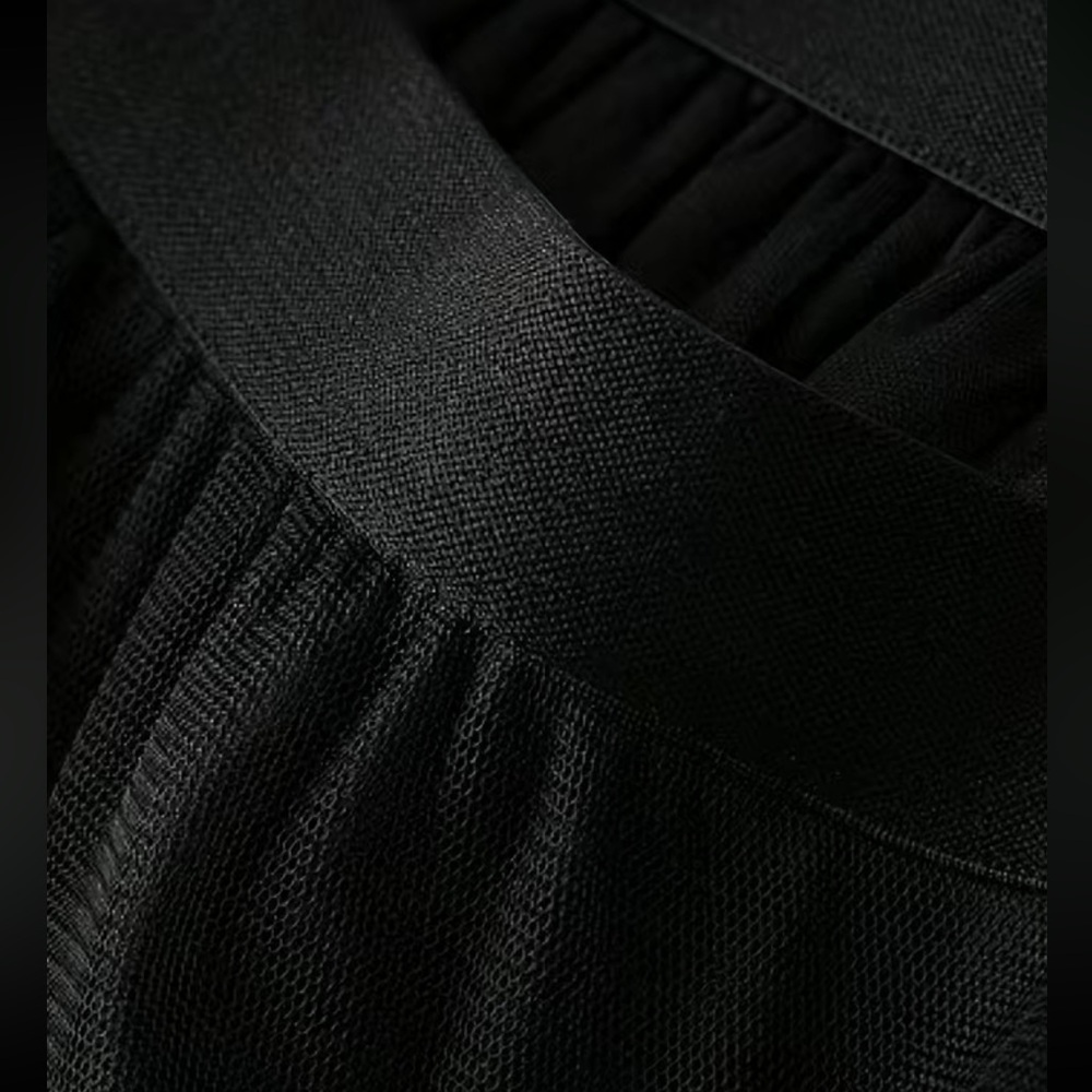 Luxe mesh asymmetrical hem maxi skirt - Picture 10 of 15